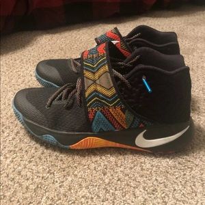 Gently worn Kyrie 2’s BHM 10.5